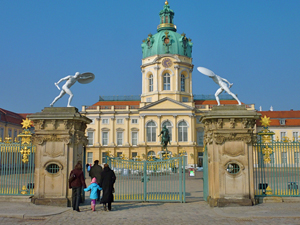 schloss-charlottenburg-berlin-eingang