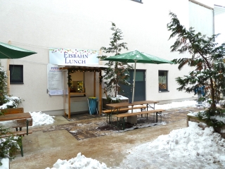 eisbahn-lunch-neumann-forum